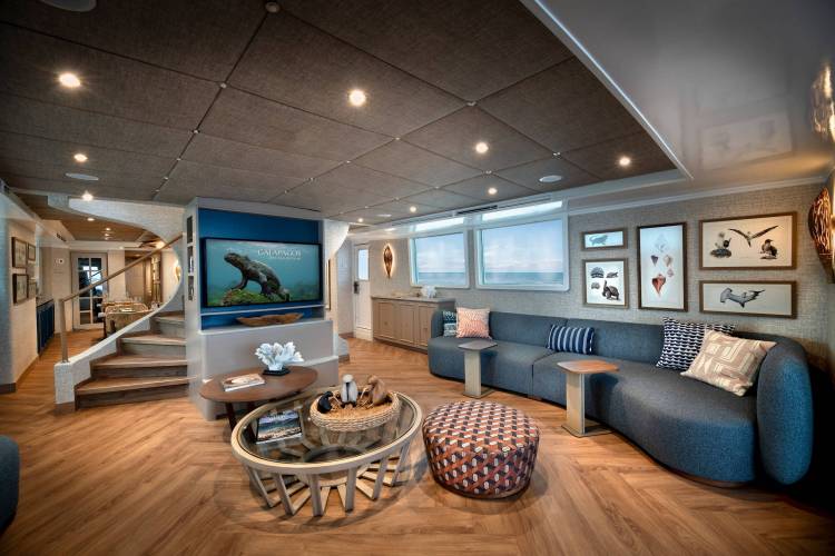 luxus-yacht-reise-galapagos_charterwelt-18A.jpg