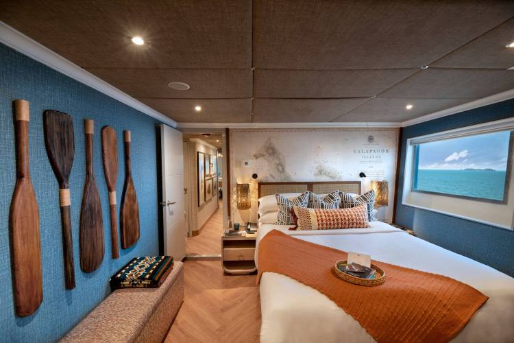 luxus-yacht-reise-galapagos_charterwelt-21A.jpg