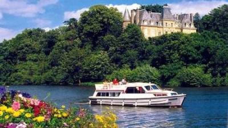 Wie wäre es mit Hausbootferien in 2018?