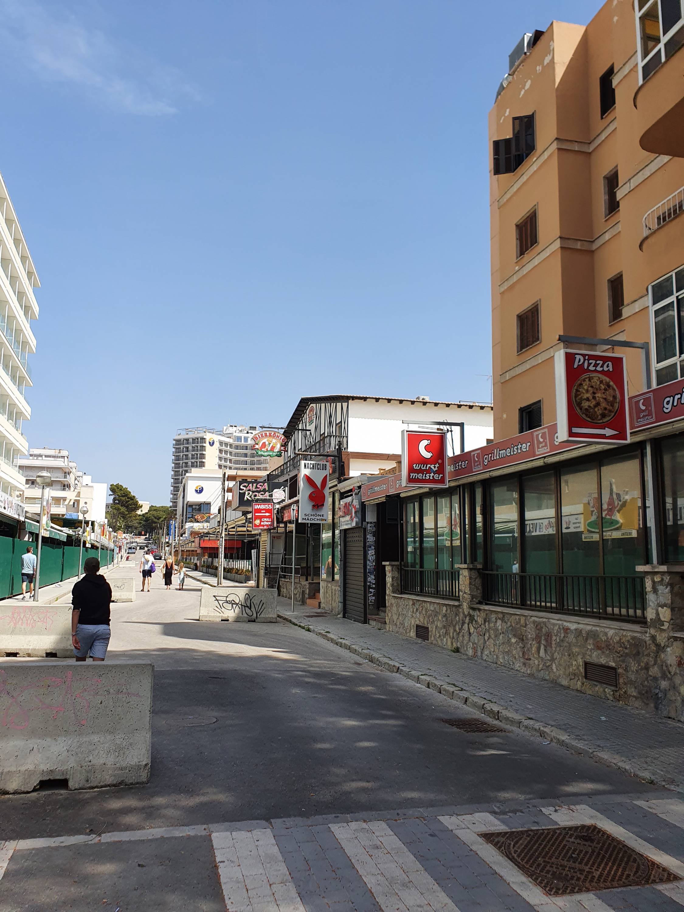 leere Schinkenstraße an Ostern2021 auf Mallorca