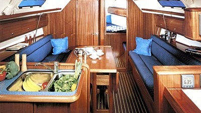 Bavaria 36 cruiser